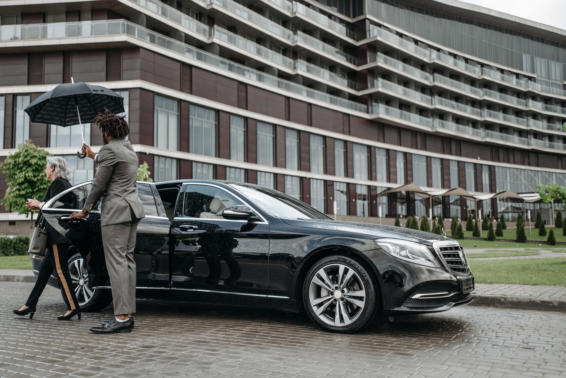 Chauffeur privé équipe à Noisy-le-Grand